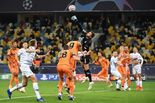  弗拉霍维奇独中两元助尤文主场轻取维罗纳